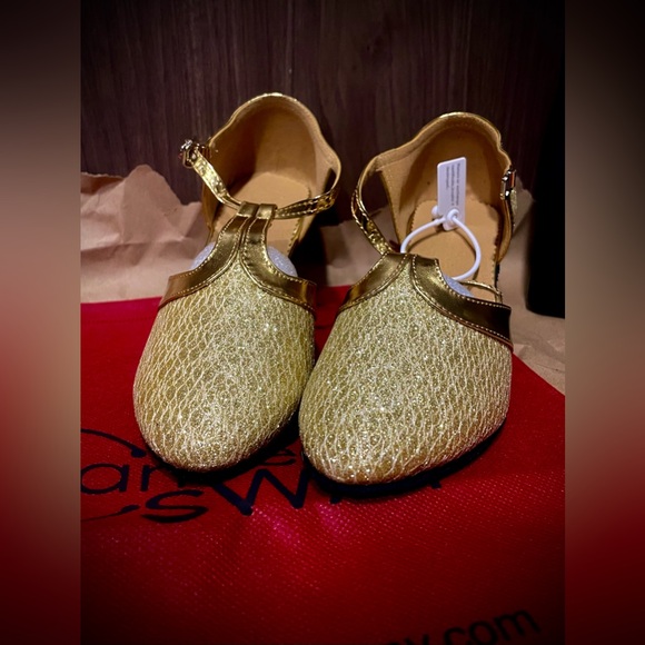 DONATED! Gold Felt Bottom Dance Shoes - Picture 2 of 6